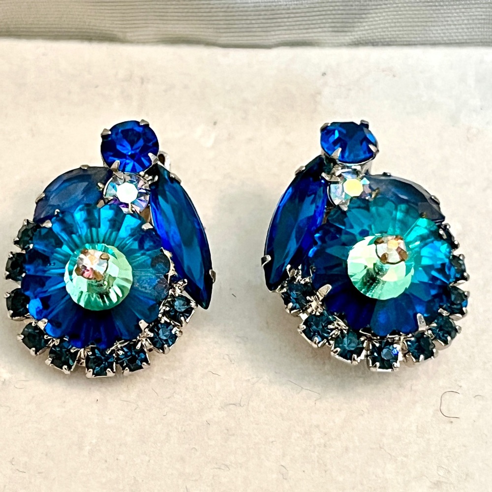 Vintage Juliana DeLizza Elster stunning blue Watermelon clip on earrings